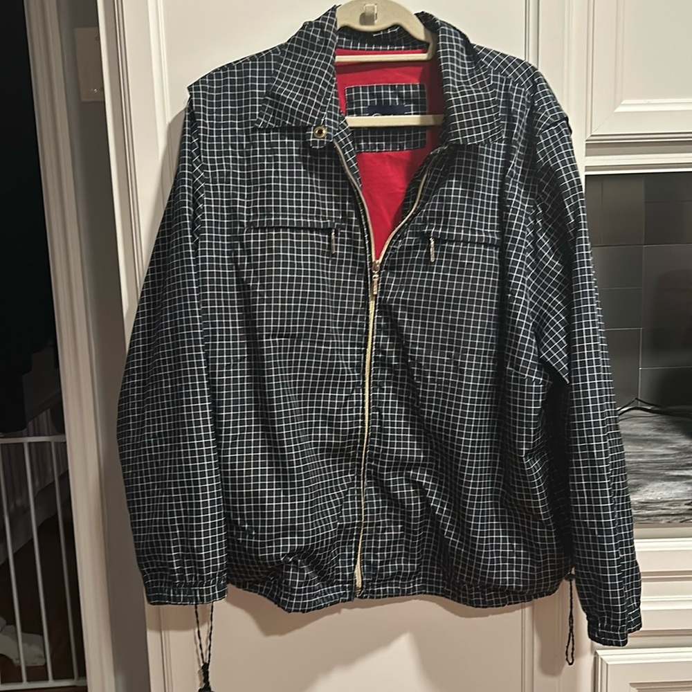Catalina vintage windbreakeer. NOTE-there are NO size tags on this garment.